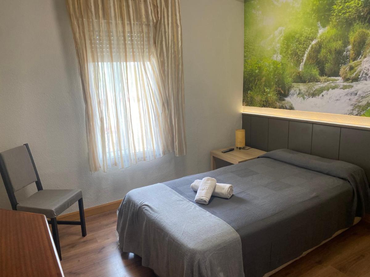 Hostal Restaurante Rio Ubierna Quintanilla-Vivar Ngoại thất bức ảnh